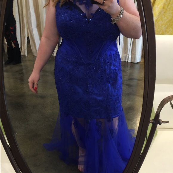 Plus size prom/pageant dress - Picture 4 of 5